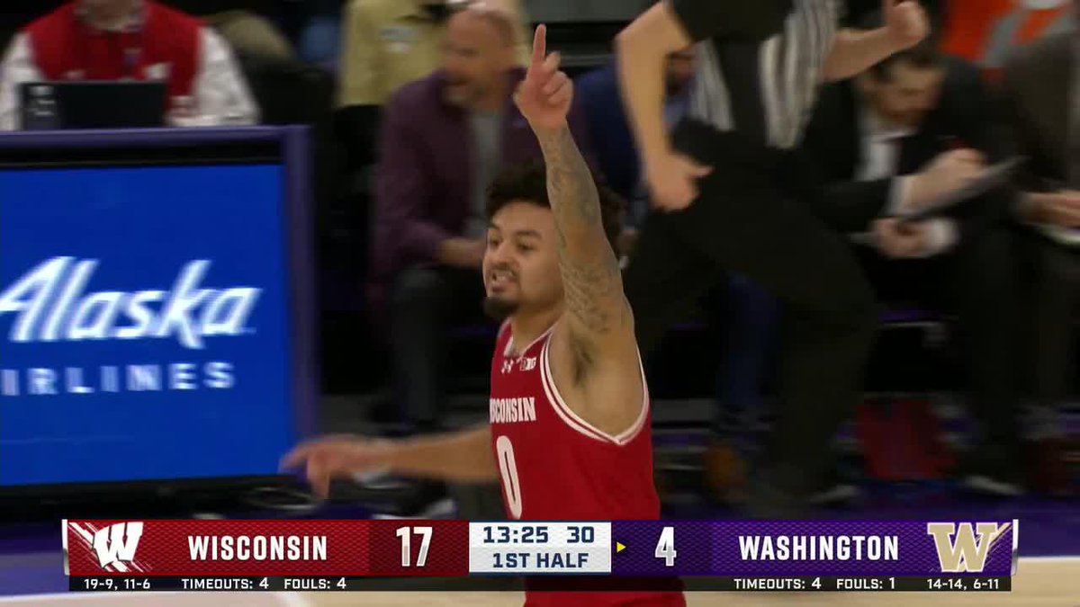 Braeden Carrington makes history from deep 🔥 He records a program-record 9️⃣ threes and a career-high 3️⃣2️⃣ points in Wisconsin Basketball’s win over Washington 😤