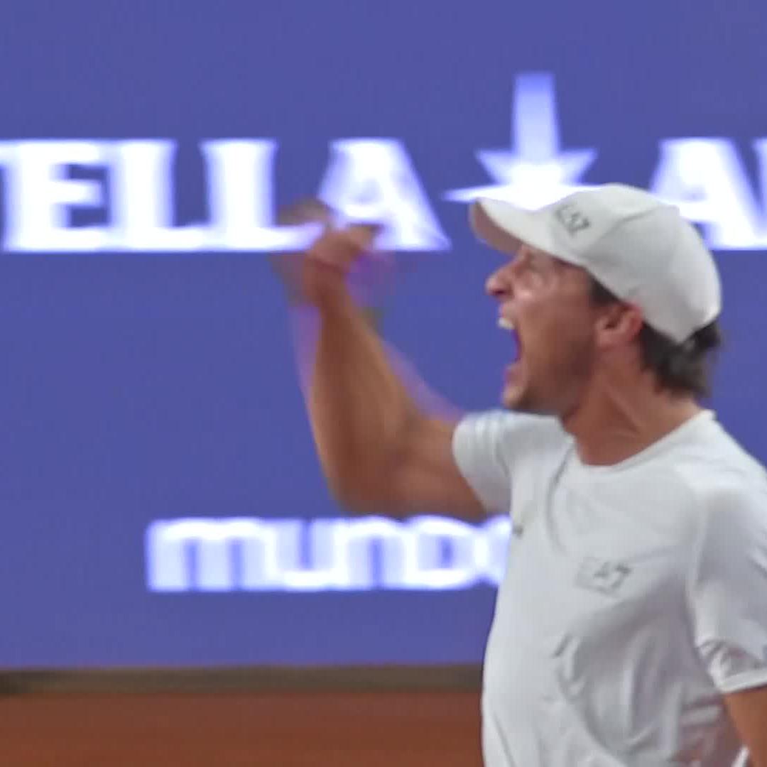 Passionate Darderi drives to the final 🏎️ The 2nd seed beats Baez 6-4 6-3 to make his 6th (clay) ATP final! #ChileOpen Luciano Darderi
