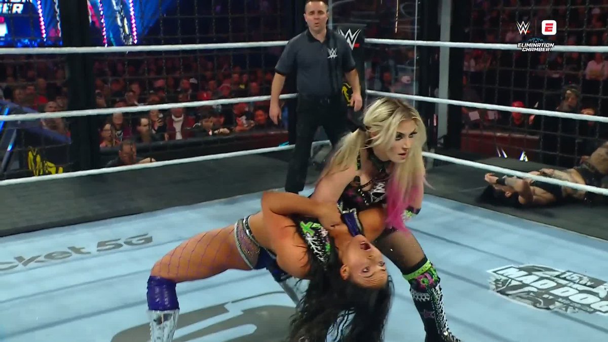 THE MIST! Alexa Bliss is the first woman eliminated!