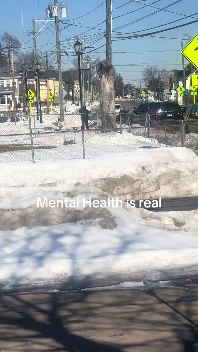 A Hartford, Ct man was having a mental breakdown, he didn’t want to go on anymore, he grabbed a knife and took to the streets, police were called shortly after. They tried to take him to no avail. As the community watched, they rallied in support of the man, and the officers. The officers were trying to talk him down from the state he was in, you can tell they didn’t want to have to hurt him. Several other community members were calling for him to drop it as well. You can hear the horrified screams of his sister in the background too. The police did have to fire and hit him 9 times, but he was taken to the hospital and is in critical condition. Do you feel there was anything else the officers could have done, there were too many people so close to the scene, it could have been much worst right?