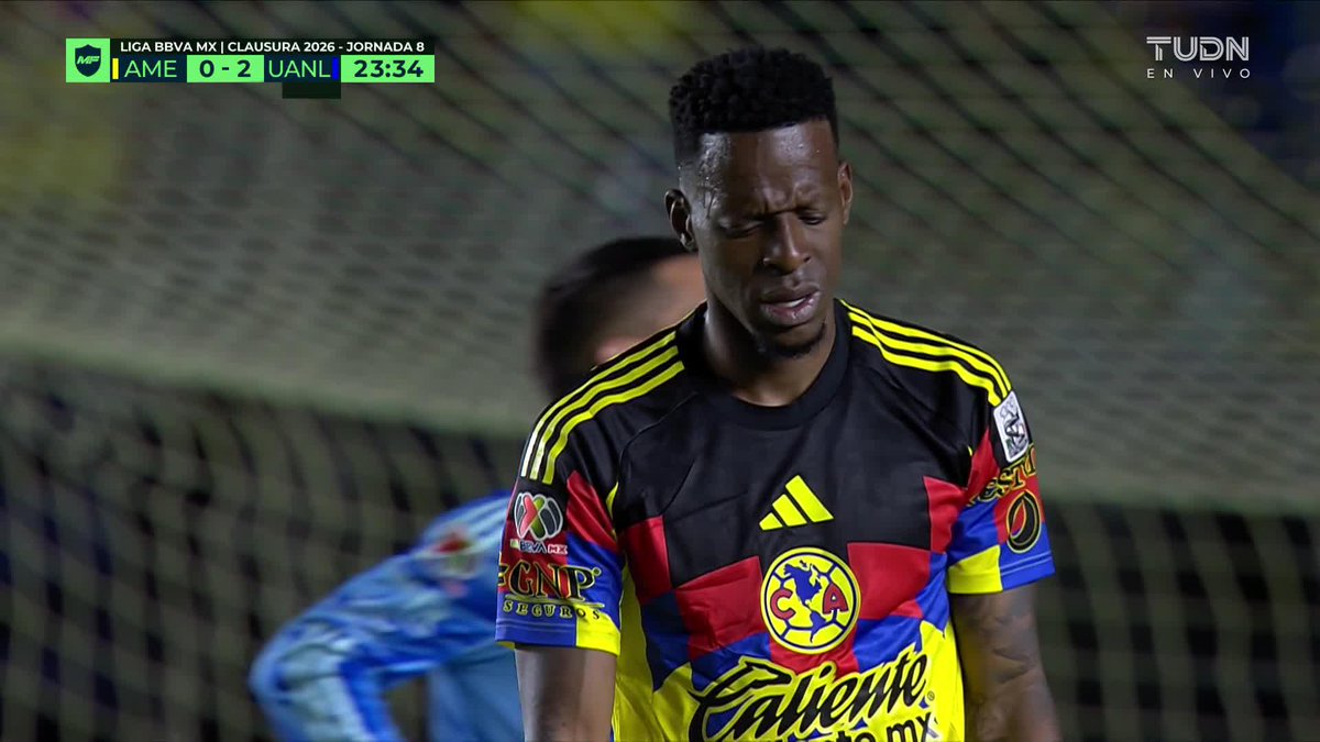 ¡GOL DE LOS TIGRES! Dávila se quedó colgado y Angulo solo tuvo que tocarla para poner el 0-2