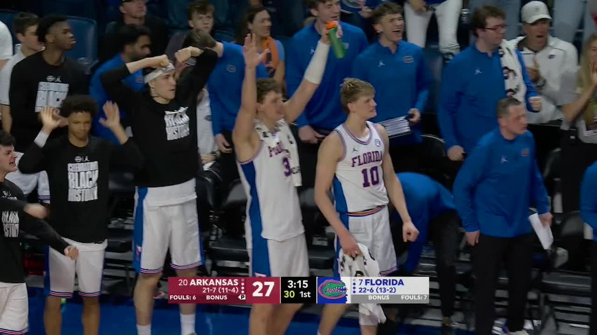 FINAL: No. 7 Florida 111, No. 20 Arkansas 77 Sheesh. Just a stunning scoreline. One of the more overwhelmingly dominant performances we've seen all season. Seven players in double-figures for the Gators. UF's first SEC regular-season title since 2014.