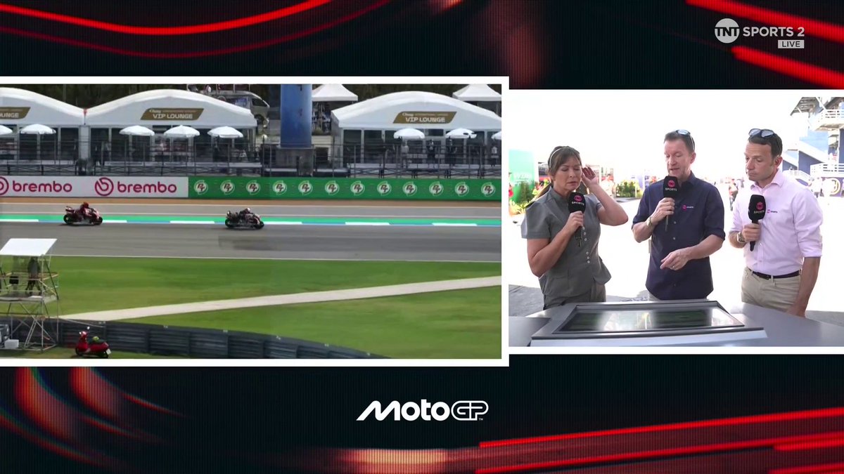 How Ducati have stepped up their game since Friday 👀 Take a closer look at how Marc Marquez managed to close the gap to Bezzecchi with a side by side of their fastest qualifying laps ⚔️ #MotoGP | #ThaiGP | Live on TNT Sports and Discovery+