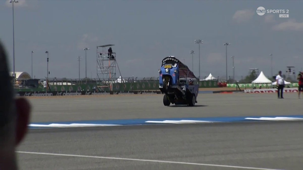 Absolute chaos in the tuktuk race 😂 Toprak Razgatlioglu does typical Toprak things and Aprilia have an absolute mare off the start 😮‍💨 #MotoGP | #ThaiGP | Live on TNT Sports and Discovery+