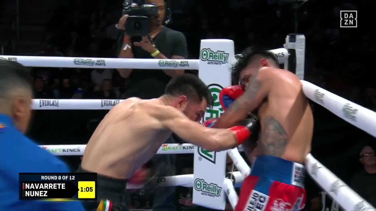 Rapid punches 🥊 #NavarretteNunez | Live NOW on DAZN ▪️