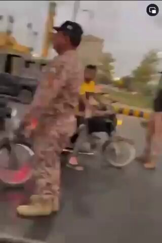 پاکستان میں چاہے کوئی کتنا ہی بدترین غلیظ جرنیل آیا لیکن کسی نے فلسطین کا جھنڈا اٹھانا جرم نہیں بنایا عاصم منیر نے پاکستان میں فلسطین کا جھنڈا اٹھانے والوں کو ہی اٹھا لیا