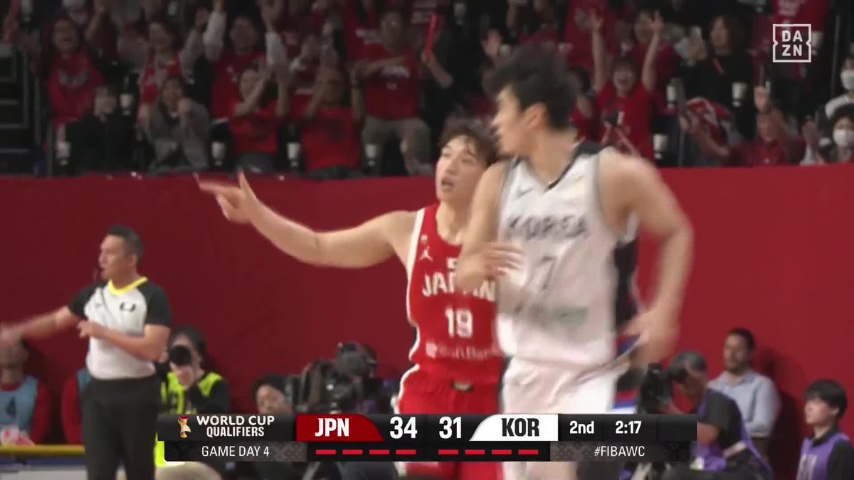打つと見せかけて💫 富樫勇樹、渡邊雄太とつなぎ 西田優大が3Pを沈める👌 🏆FIBAワールドカップ2027 アジア予選🏀 🆚日本×韓国 📺 #DAZN LIVE配信中 #AkatsukiJapan #StepItUp バスケットボール日本代表
