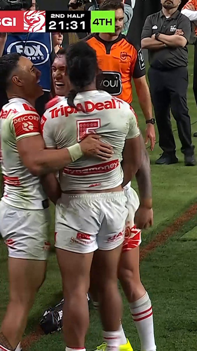SETU TU ON DEBUT! 🔥 Telstra Moment of the Match #NRLVEGAS