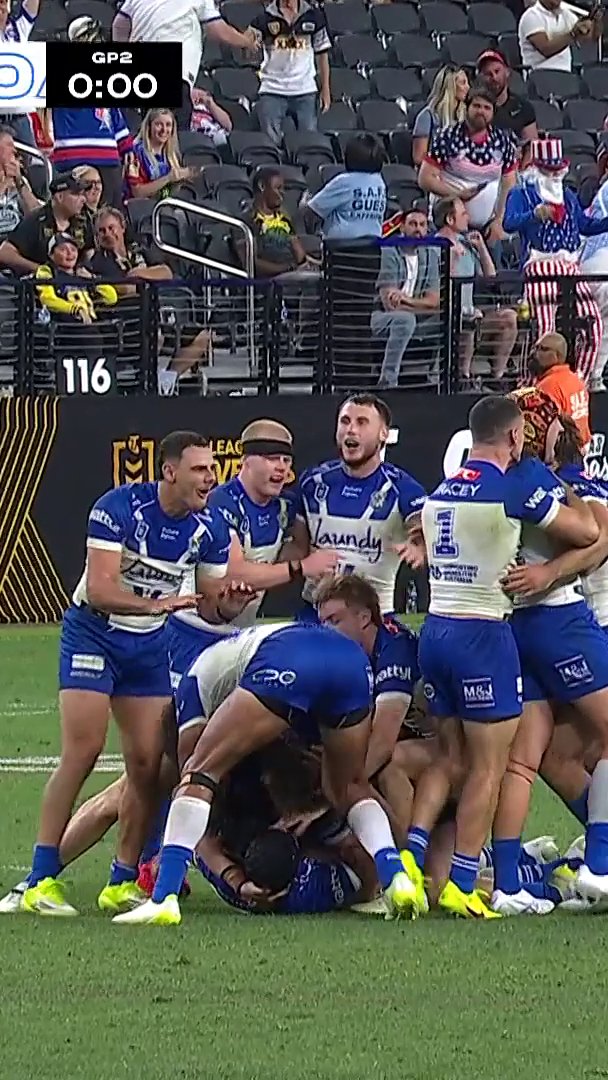 Crichton wins it for the Bulldogs! 🤯 #NRLVEGAS