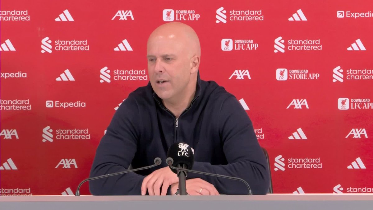 ''Our set-up is slightly different... there was a time when we were 23 goals behind Arsenal in set-pieces'' Arne Slot on how he organises his side for set-pieces after Liverpool's victory against West Ham at Anfield 🔴