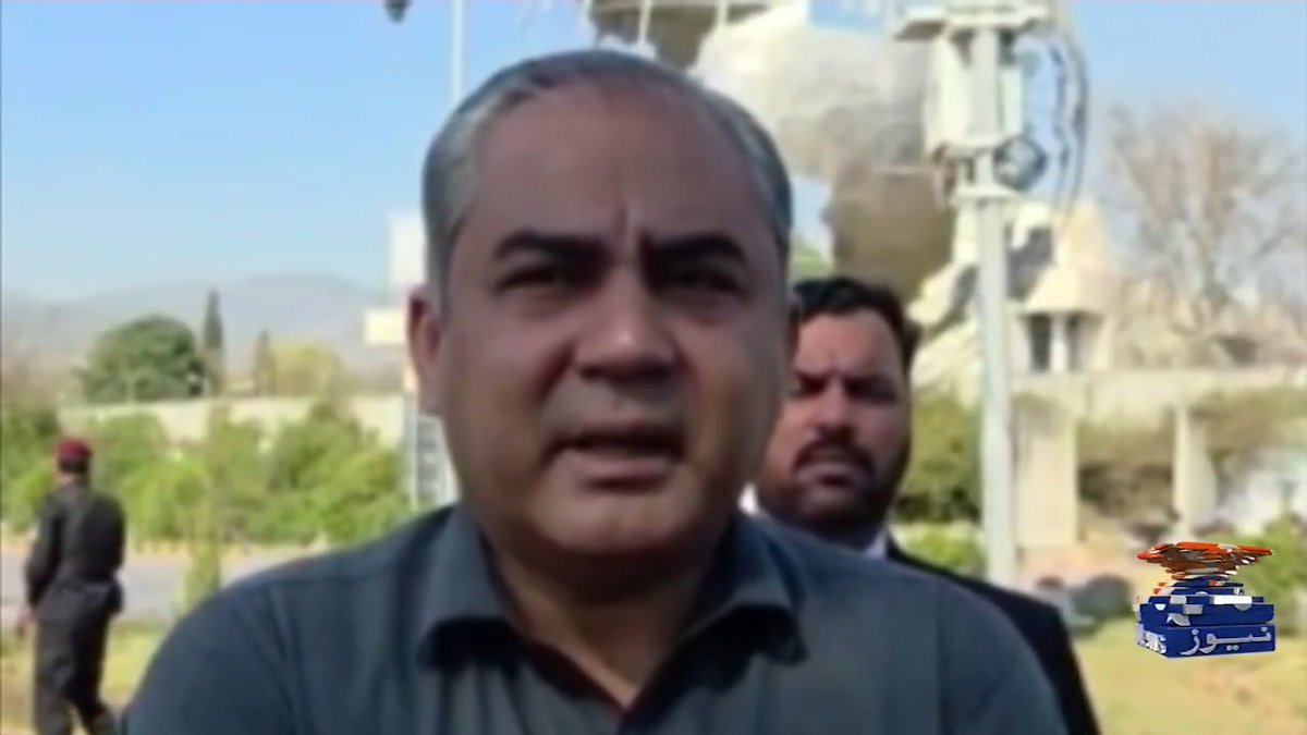 "آیت اللہ سید علی خامنہ ای کی شہادت کے بعد پاکستان کا ہر شہری غمزدہ ہے" "شہری قانون ہاتھ میں نہ لیں، احتجاج پُرامن انداز میں ریکارڈ کرائیں" وزیر داخلہ محسن نقوی