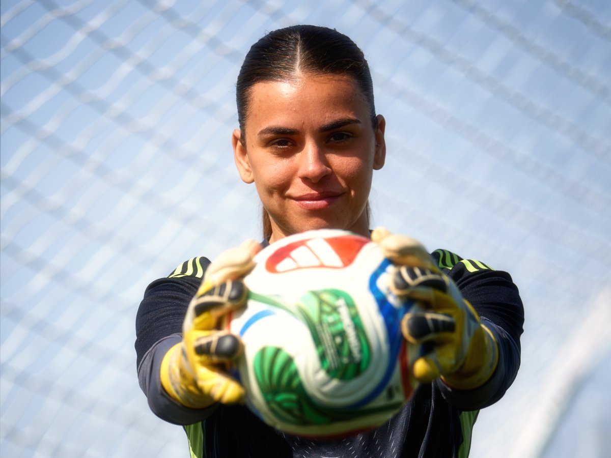 🙏 Domingo de 𝗠𝗶𝘀𝗮. 🔥 De resurrección. #FIFAWWC | #JugarLucharYGanar
