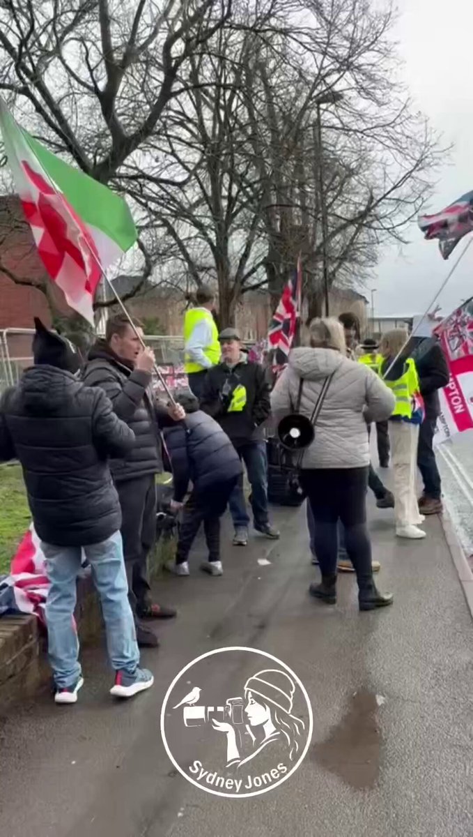 🚨 SOUTHAMPTON SAYS NO 🇬🇧 Patriots have gathered outside the Highfield House Hotel to say NO to illegal immigrantion❗️ The UK will be seeing MUCH more of these protests as the government refuses to STOP THE BOATS 🚫 Credit: Sydney Jones 🇬🇧 (POB)