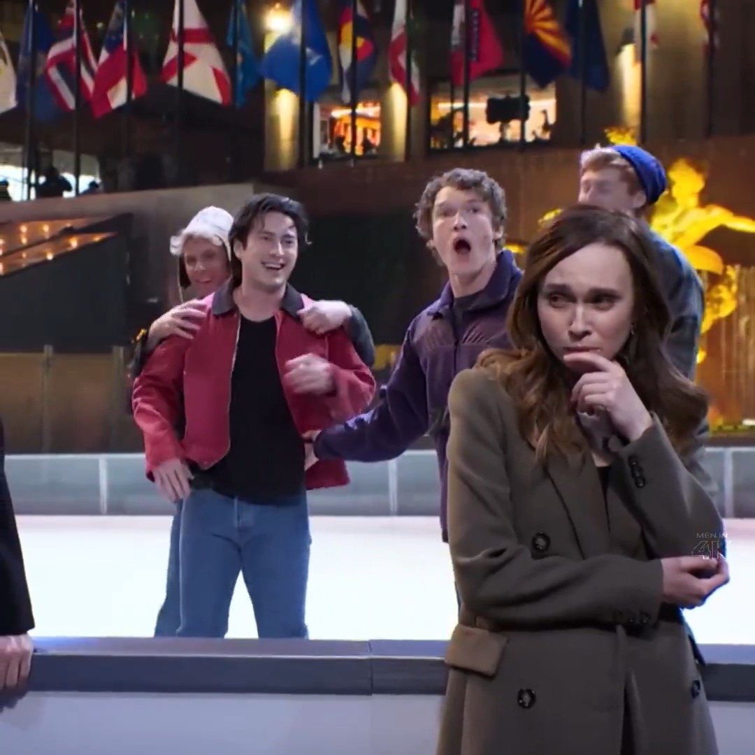 The way they couldn't even continue the sketch and had to keep bro-patting each other because the cheers wouldn't end 😂