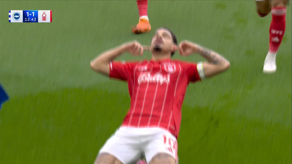 Morgan Gibbs-White pulls Forest's leveller right out of the top drawer! 🤯