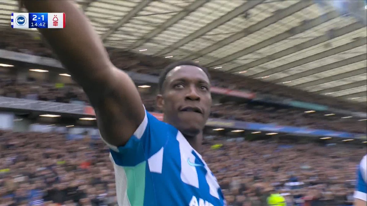 "An INCREDIBLE start to the game!" 🎙️ Danny Welbeck puts Brighton back in front just seconds after conceding!