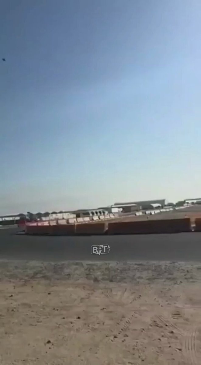 Kuveyt'teki ABD üssüne yapılan saldırının ilk anı.