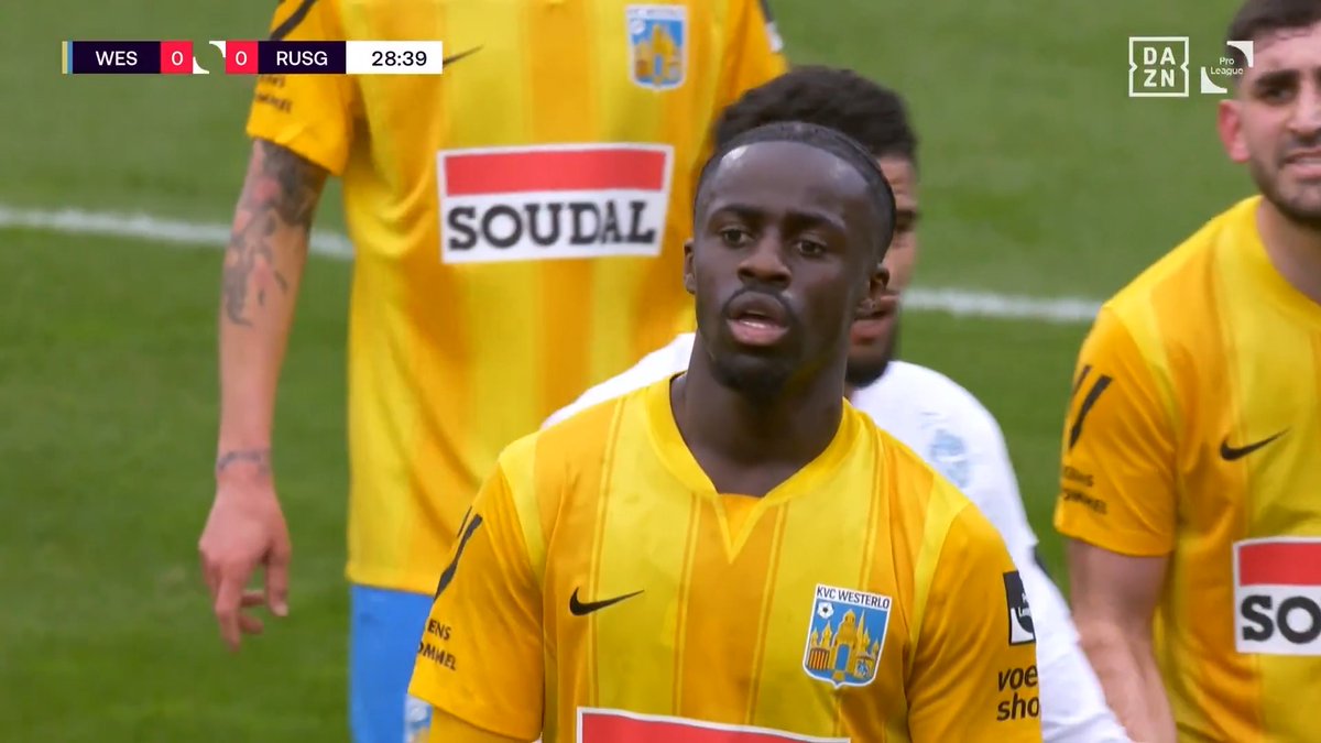 😳 | Wat ging er door Clinton Nsiala's hoofd? 🟥😬 #WESUSG