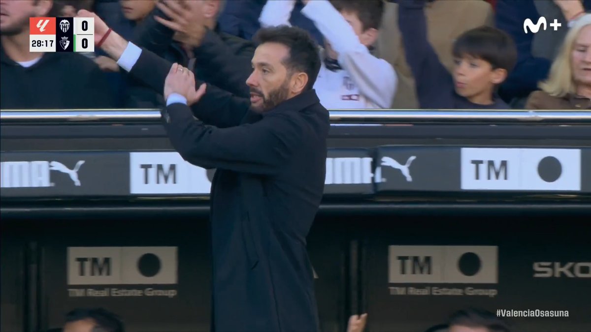 El Valencia reclamó penalti en esta acción. #LaCasaDelFútbol #LALIGAEASPORTS