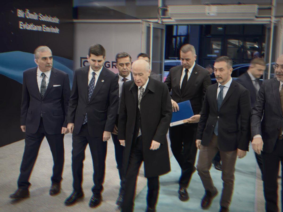Verdiği güvenle, yangının içinde huzurla yaşıyoruz... Lider Devlet Bahçeli !
