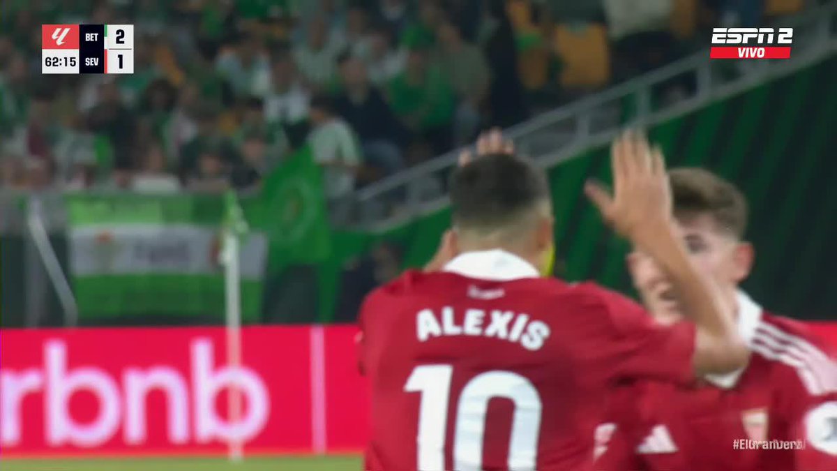 Gol de Alexis Sánchez para el Sevilla ante el Betis