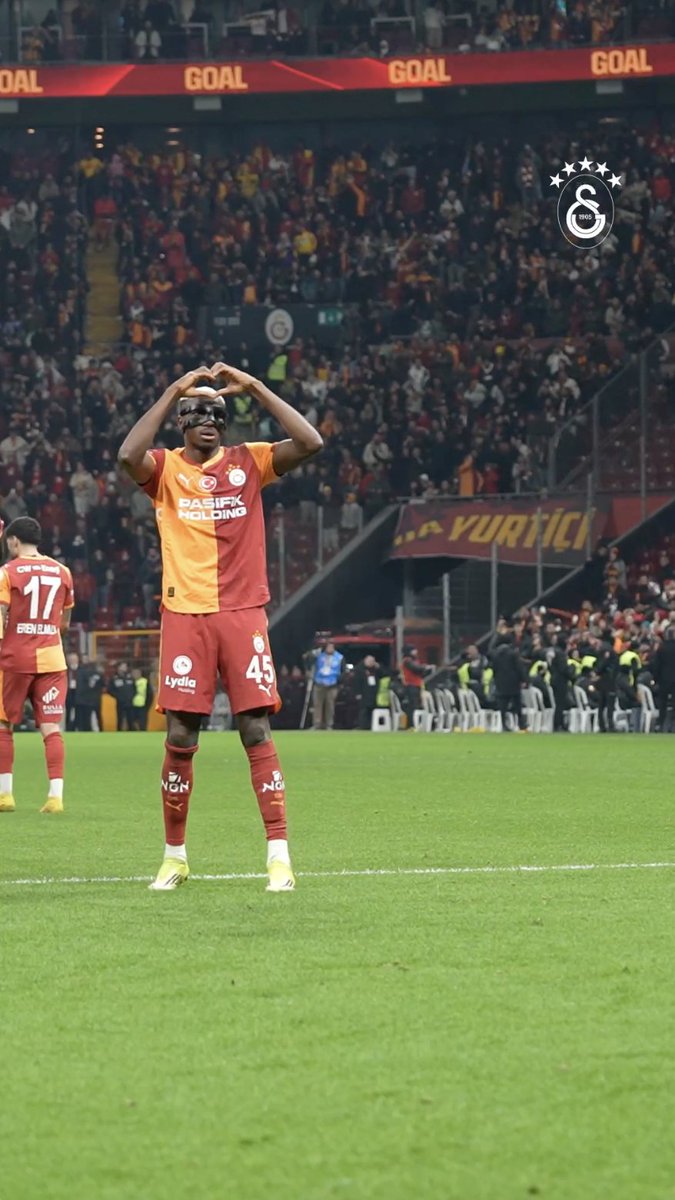 Yine bastı, kazandı, çalımını attı ve topu ağlarla buluşturdu! VICTOR “GOAL MACHINE” OSIMHEN!