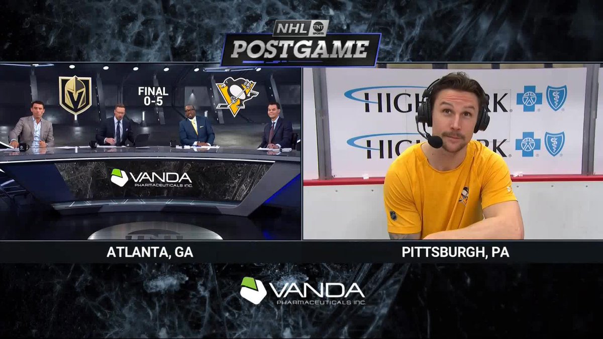 Erik Karlsson joined the boys after the win and is now actively recruiting Biz to the Pens bandwagon 😂🐧