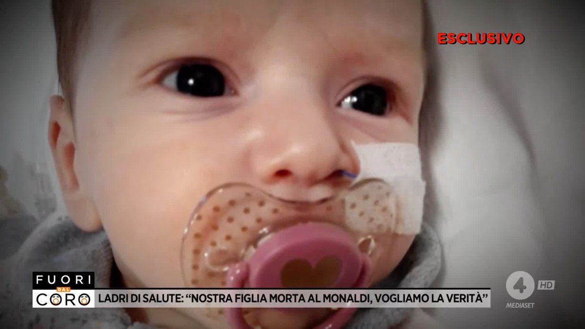La piccola Iside è morta per un'infezione presa all'ospedale di Monaldi dove era stata portata per un trapianto di cuore. L'ospedale Monaldi di #Napoli è lo stesso in cui è morto recentemente il piccolo Domenico in seguito al trapianto di un cuore danneggiato. #Fuoridalcoro