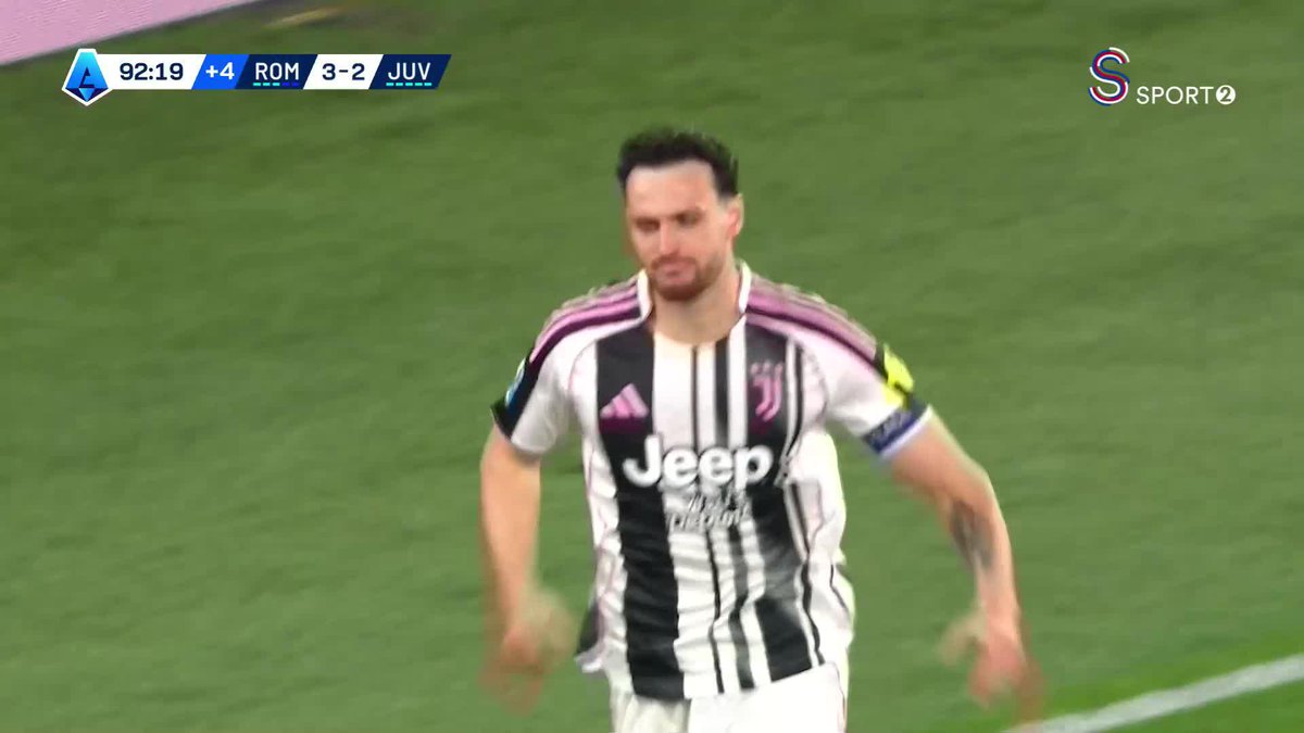 DEV MAÇA YAKIŞAN SON! 🤯🤯 Oyuna forvet olarak dahil olan stoper Gatti, Juventus'a beraberliği getirdi! 💪💪