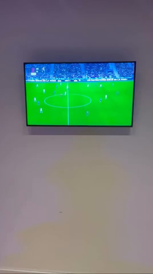 🚨 JUL vient de dévoiler une exclu en direct du Stade Vélodrome !