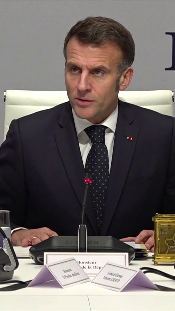 Frappes sur l'Iran: "Rehausser notre posture et notre accompagnement défensif", affirme Emmanuel Macron lors d'un Conseil de défense