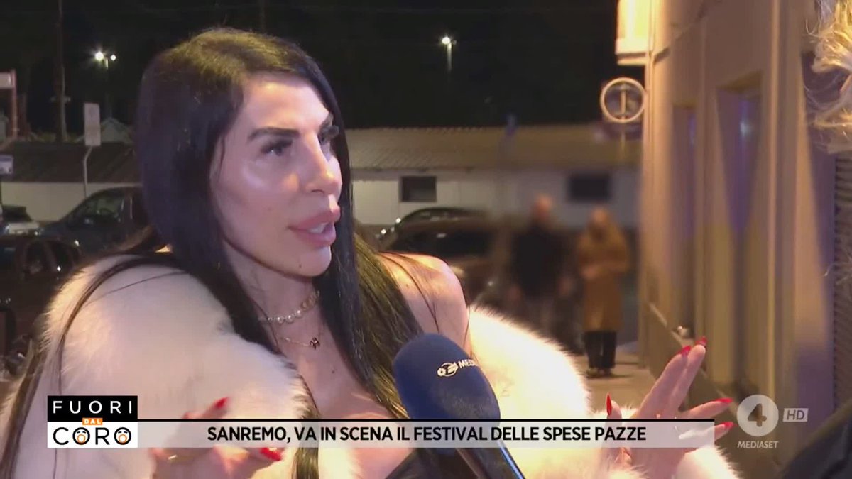 #Sanremo e le escort nel periodo del Festival, "c'è molta richiesta". Ne abbiamo intercettata una e ci ha raccontato... Il servizio completo di Cristina Autore a #Fuoridalcoro è su Mediaset Infinity