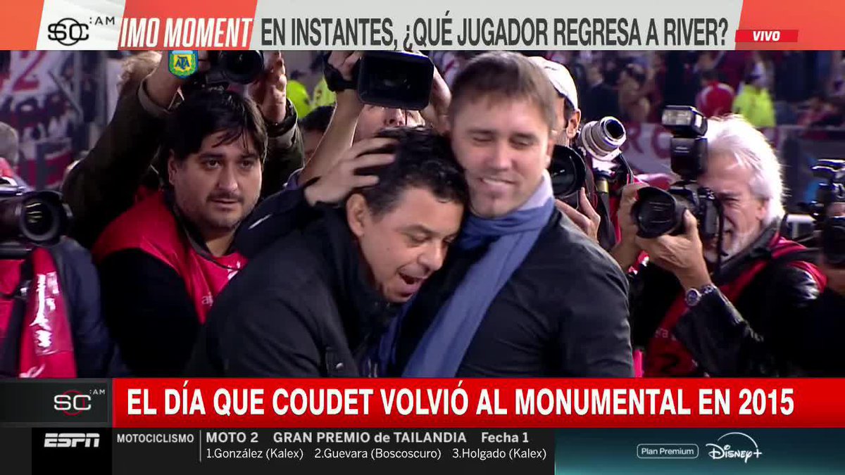 ¡EL DÍA QUE EL CHACHO VOLVIÓ AL MONUMENTAL! Mientras se termina de sellar su llegada a River, repasamos el día que Coudet se reencontró con los hinchas del Millonario cuando dirigía al Canalla Ese mismo día, Pablo Aimar volvía a jugar con la Banda 📺 #DisneyPlus Plan Premium