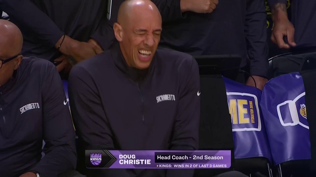 Doug Christie started TWEAKING after hitting the smelling salts 🤣