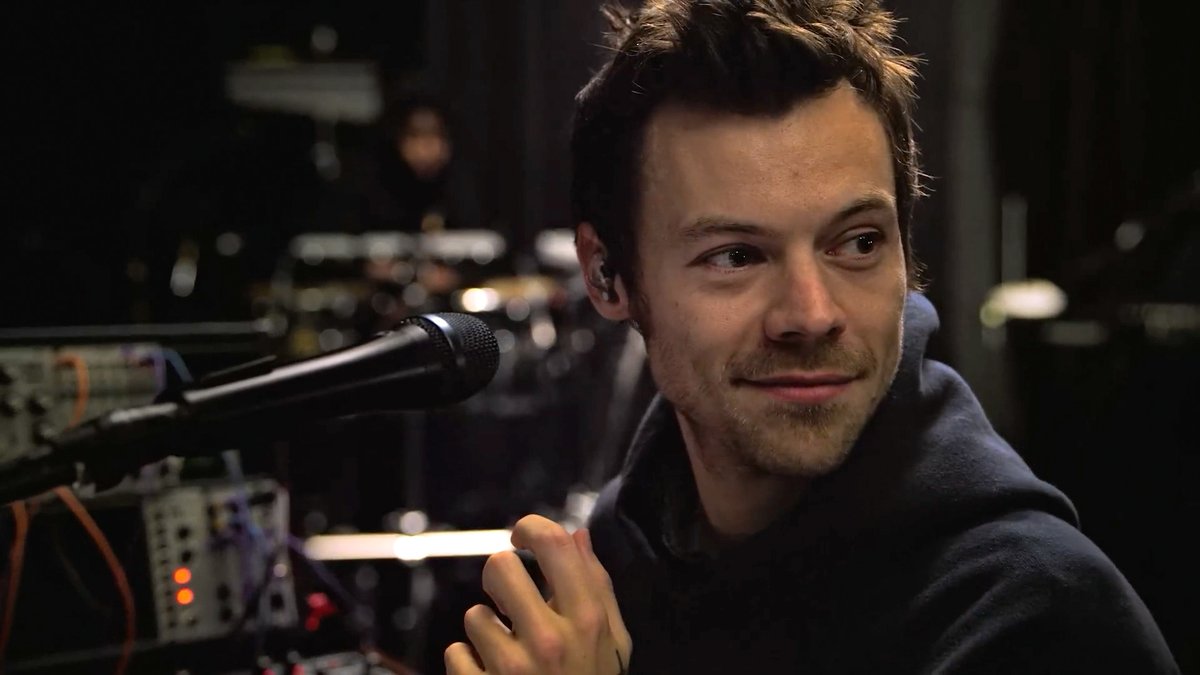 Watch Harry Styles perform his new album ‘Kiss All The Time. Disco, Occasionally.' in the special 'One Night in Manchester.' Streaming March 8 on Netflix.