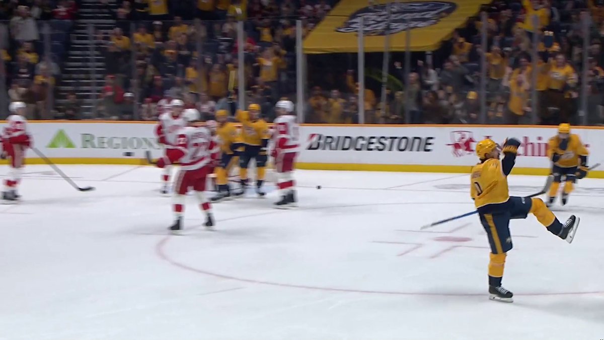 FILIP FORSBERG WITH A LASER 💥 The Nashville Predators have tied the game! 📺: NHL Network