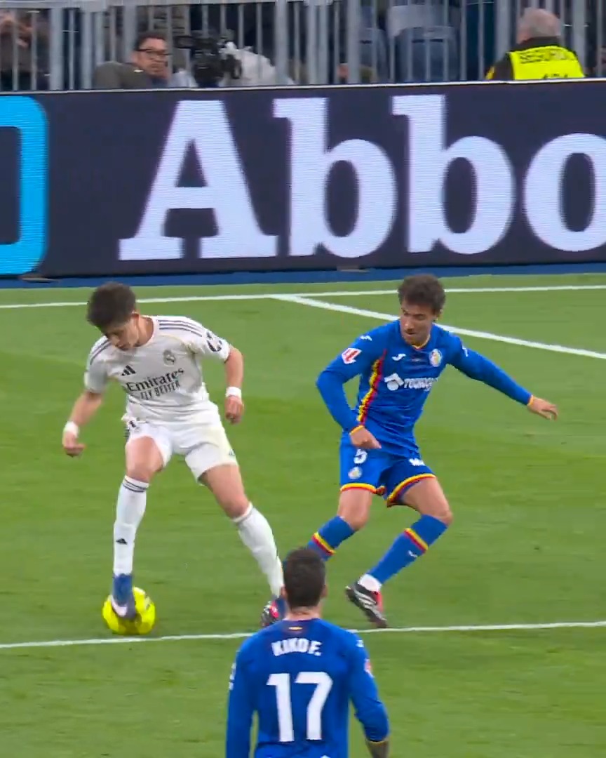 🧤 ¡David Soria Solís evitó el tanto tras una maniobra espectaular de Arda Güler! RealMadridGetafe | LALIGAEASPORTS | LALIGAHighlights