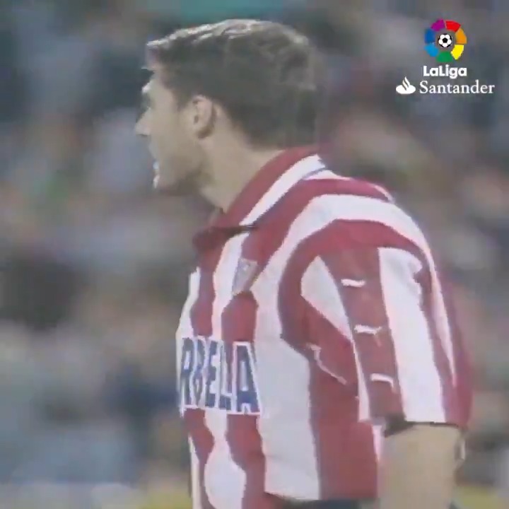 Christian Vieri meraih trofi Pichichi (pencetak gol terbanyak) hanya dalam satu musim bersama Atletico Madrid. 24 pertandingan 24 gol 3 brace 1 hattrick 1 quattrick Dl disebut bomber 1 peluang 1 gol, sangat klinis pada masanya.