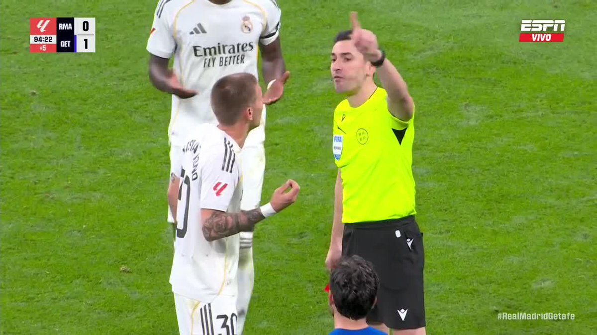 ⚠️⛔️ FRANCO MASTANTUONO EXPULSADO EN REAL MADRID POR INSULTAR AL ÁRBITRO.