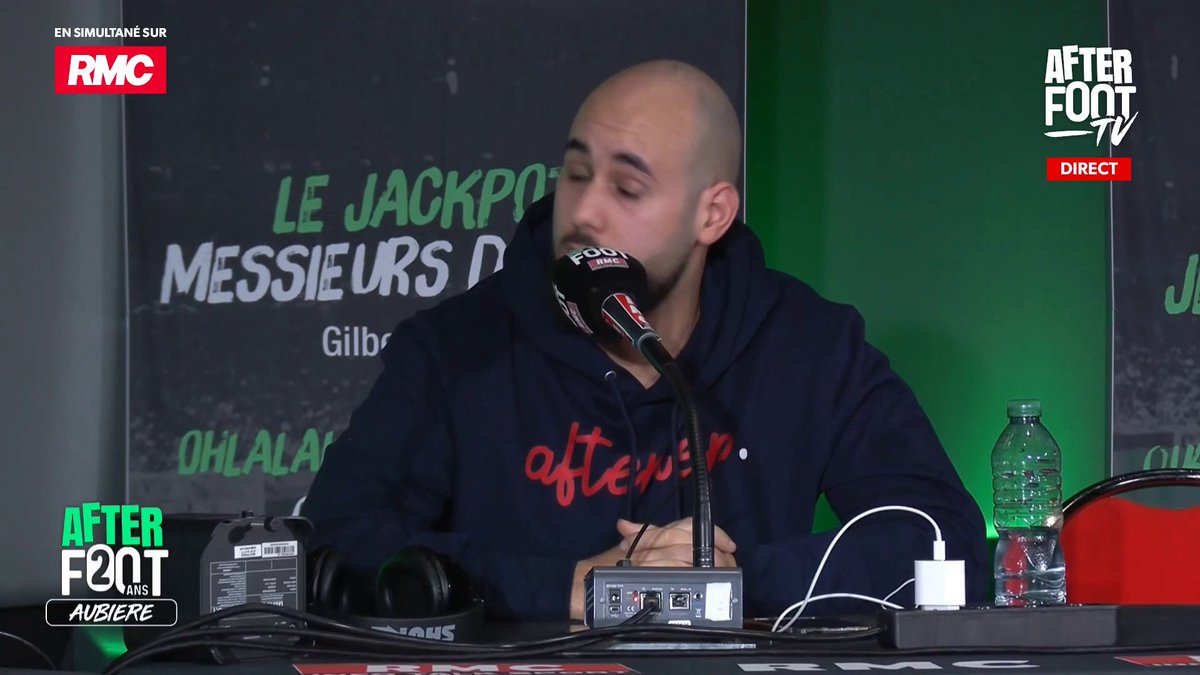 ๐ตโช๏ธ "La victoire de l'OM dans l'Olympico est dรฉjร un tournant pour Beye. Elle est primodiale et va lui permettre de bosser dans la sรฉrรฉnitรฉ. S'il veut s'installer dans la durรฉe au club, รงa passera par ce type de victoires", estime ๐๐๐๐๐ ๐ฐ๐๐๐๐๐๐๐๐๐.