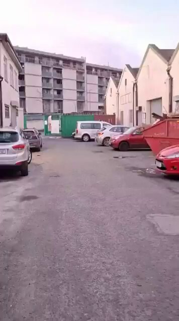 Irishman enters mosque and tells them they are not welcome in ireland