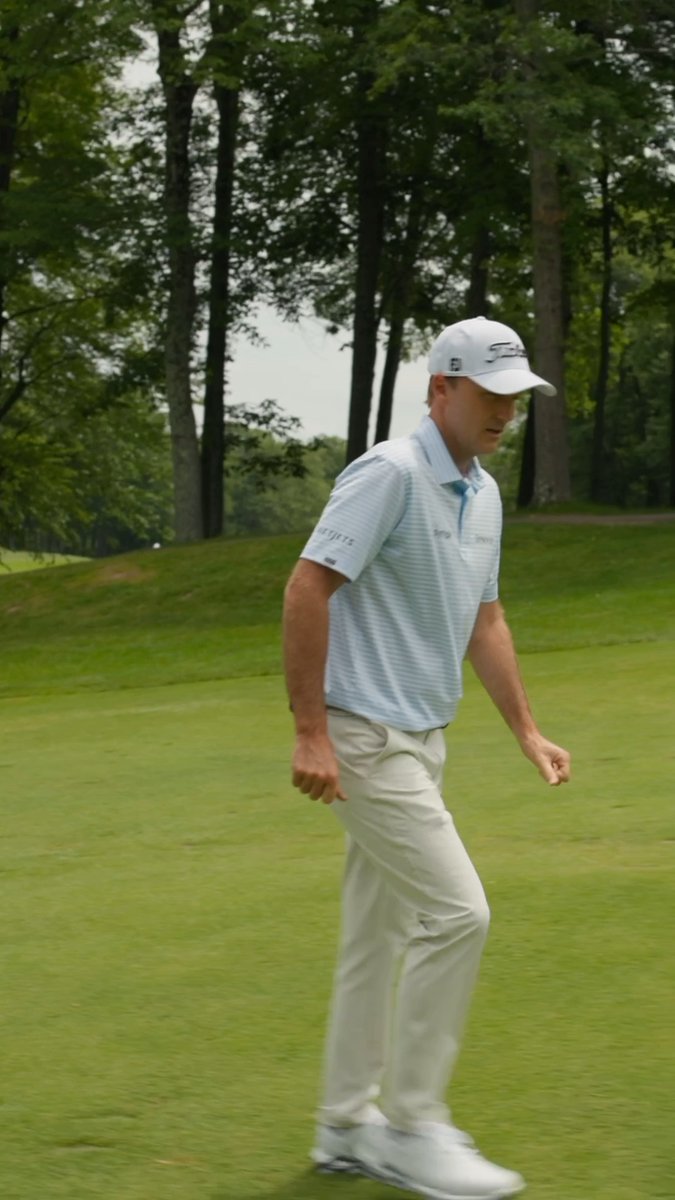 Want to make more putts? @RussHenleyGolf says trust your feet. Watch Russell's full playing lesson with No Laying Up's D.J. Piehowski and Neil Schuster: