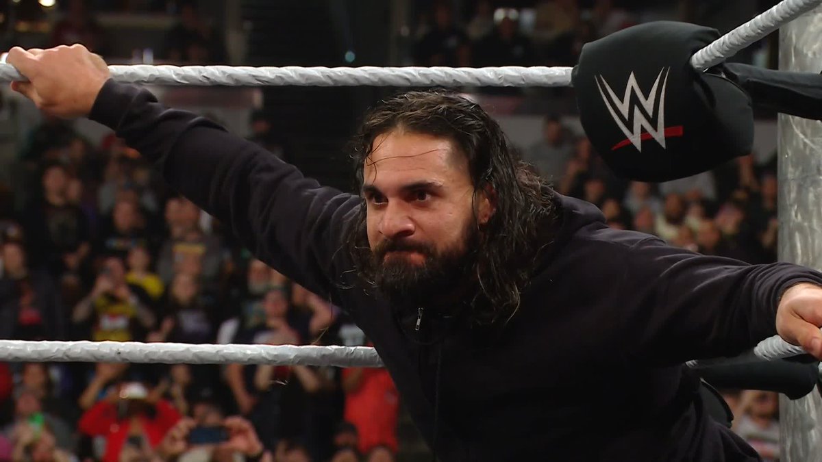 Seth Rollins le dio un pisotón a Paul Heyman 💥😱 #WWERaw