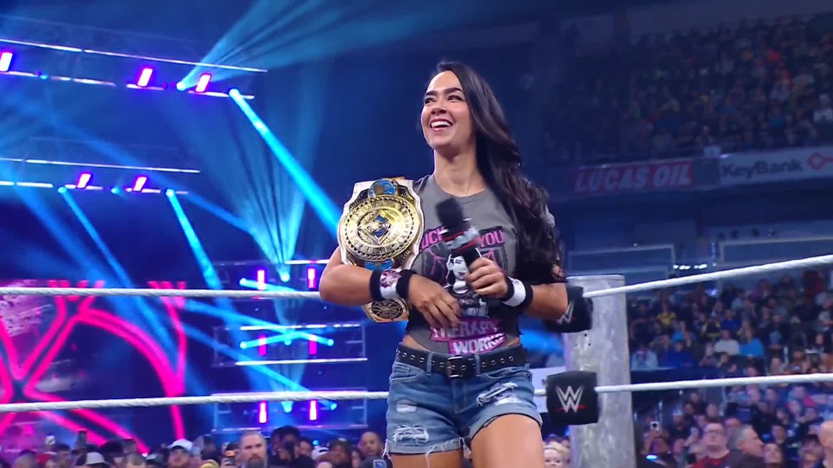 The NEW Women's Intercontinental Champion AJ Lee! 😤 AJ Mendez
