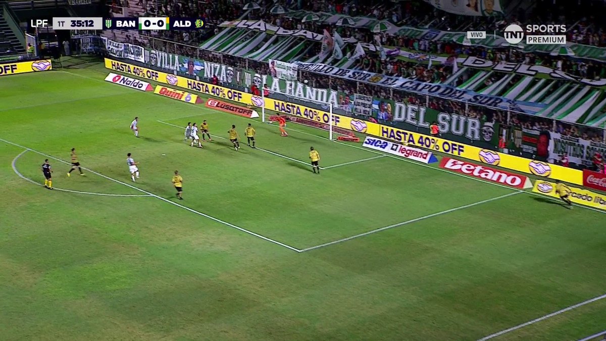 - el pase de pais - el pie a pie de perrotta - el pase de villegas - el centro de lópez garcía - la volea de gómez QUE GOLAZO BANFIELD
