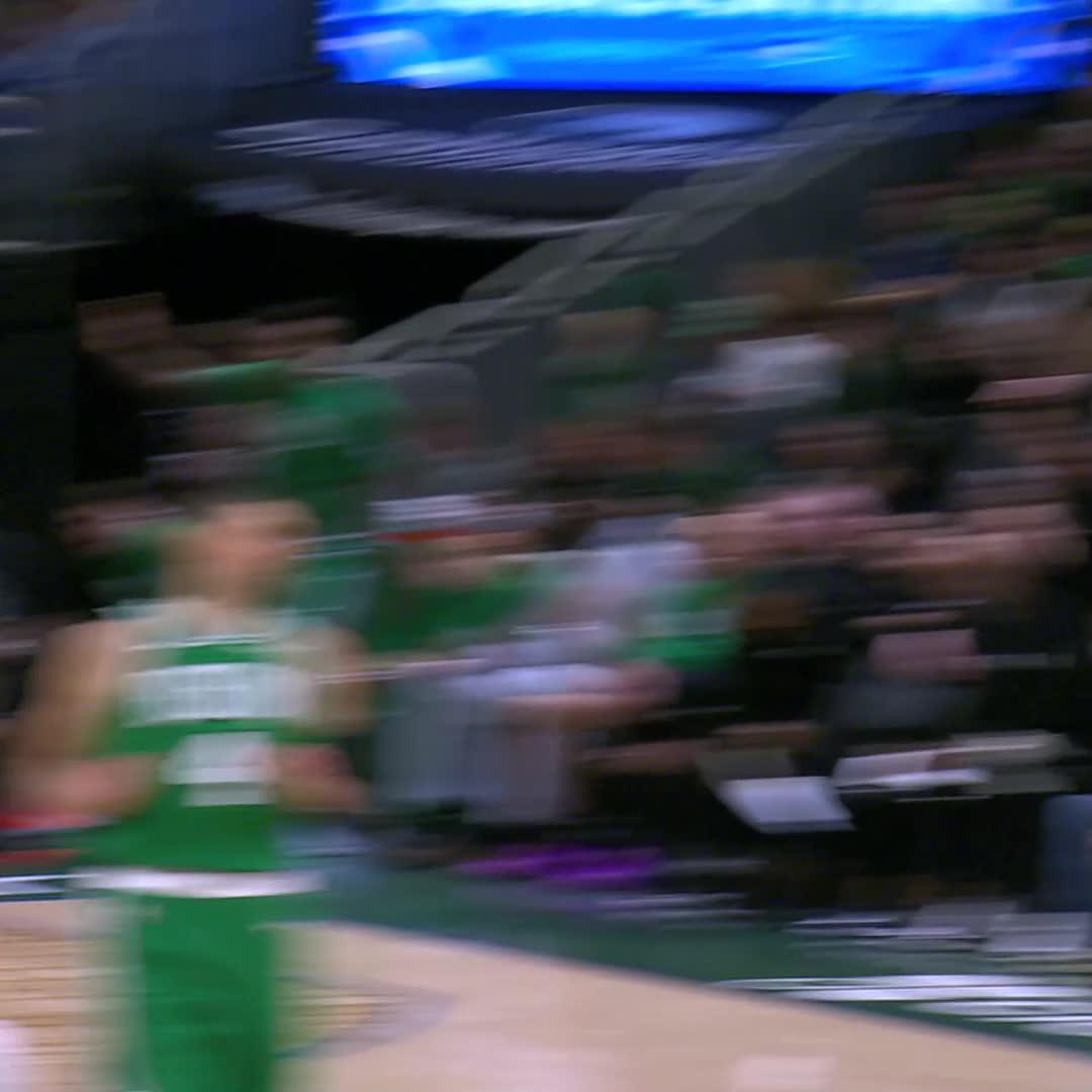 Defense led to offense on this all out play making it tonight's JetBlue Play of the Game ☘️