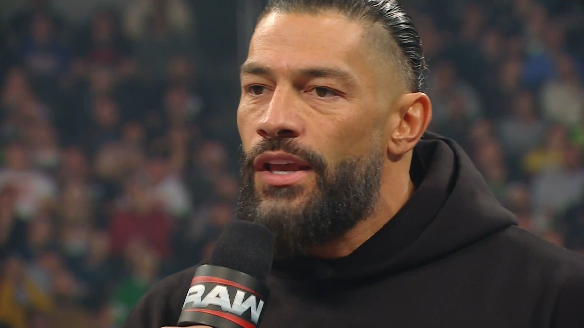 "You're a LIAR" 😳 Roman Reigns has A LOT to say to player/coach!