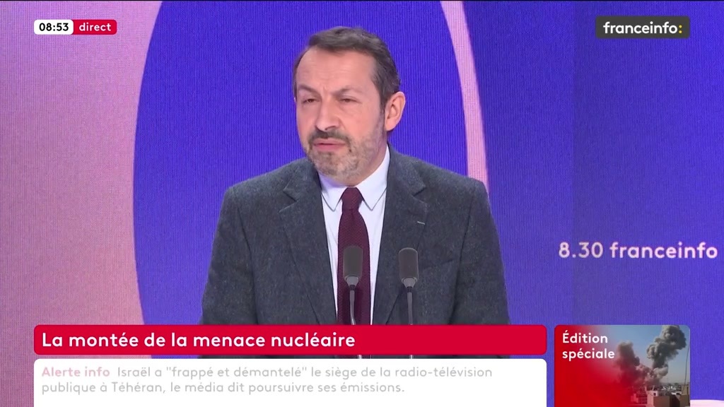 - « Mais on est quand même très loin de l’abandon de la souveraineté nucléaire par Emmanuel Macron telle que vous l’avez tant dénoncé au Rassemblement National ? » - Sébastien Chenu « Bah, euh, pffff, pas tant que ça ! »