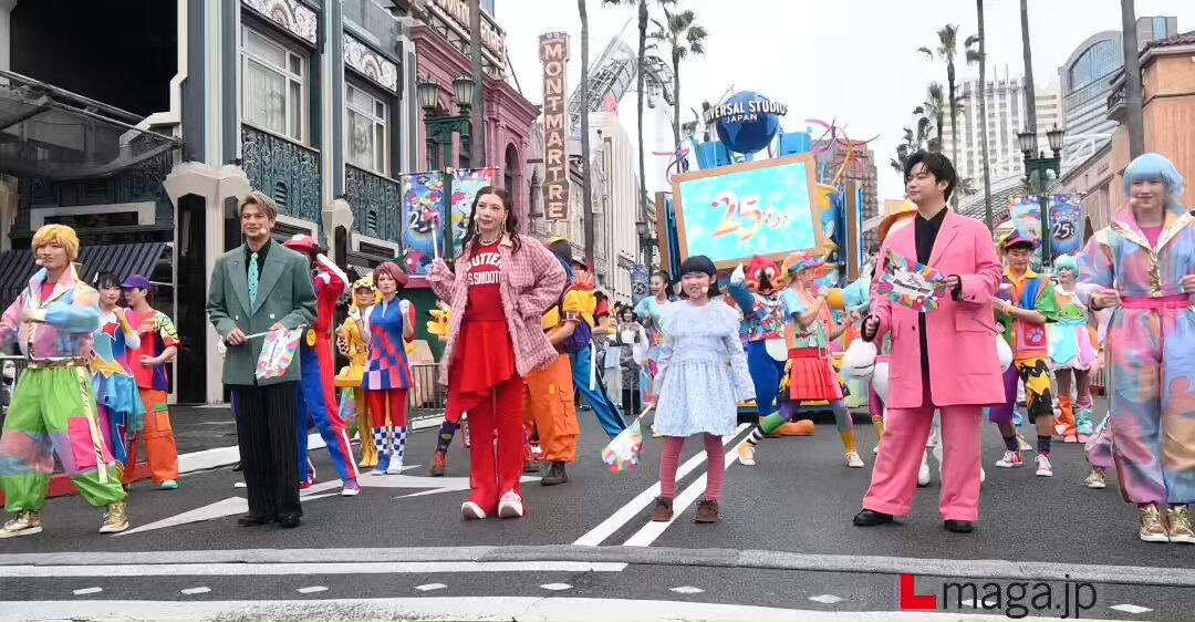 USJの周年イベントに 俳優の #仲里依紗 さんたちが登場✨ 開業25周年の期間限定イベントに、仲さんをはじめ、#千葉雄大 さん、#森崎ウィン さん、#永尾柚乃 さん方が登場❗️ パレードのダンスを笑顔で踊りまくる様子も…詳細の記事は後ほど♫ #USJ