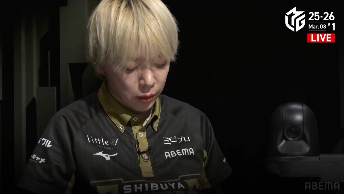 #Mリーグ 2025-26試合ダイジェスト📹 南4局 #白鳥翔 選手の逆転トップの満貫! 2着目の白鳥選手が アガればトップの🀋🀎待ちリーチ! トップ目東城選手が仕掛けて カン🀝待ちで追いつく! この競り合いを白鳥選手が制して 8000のアガリで逆転トップ! 👇動画タップで今すぐ無料視聴